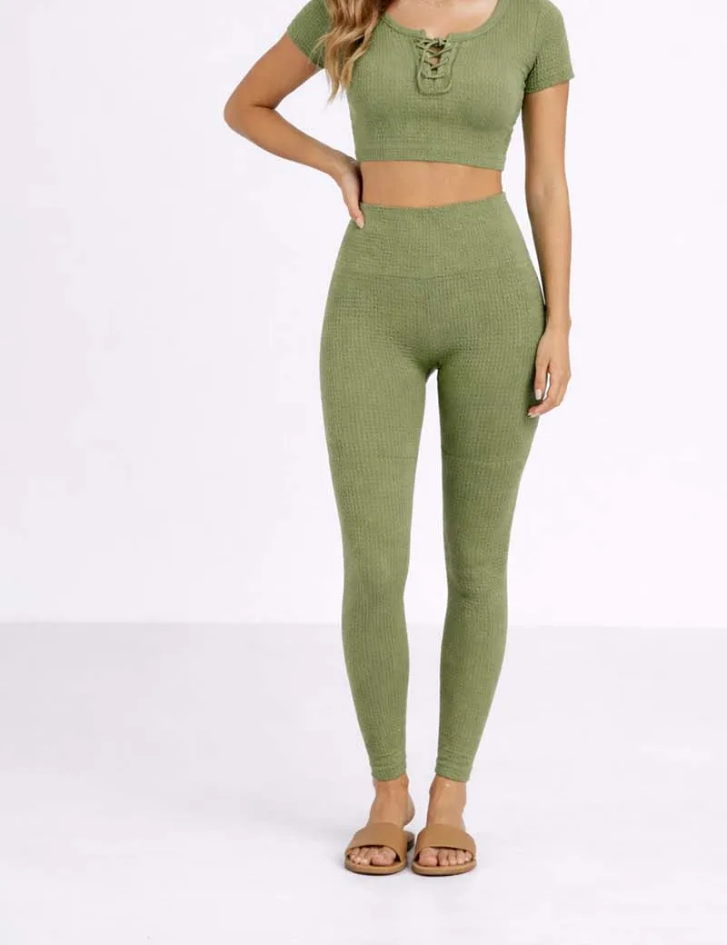 Chic Knit Round Neck Cap Sleeve Crop Top