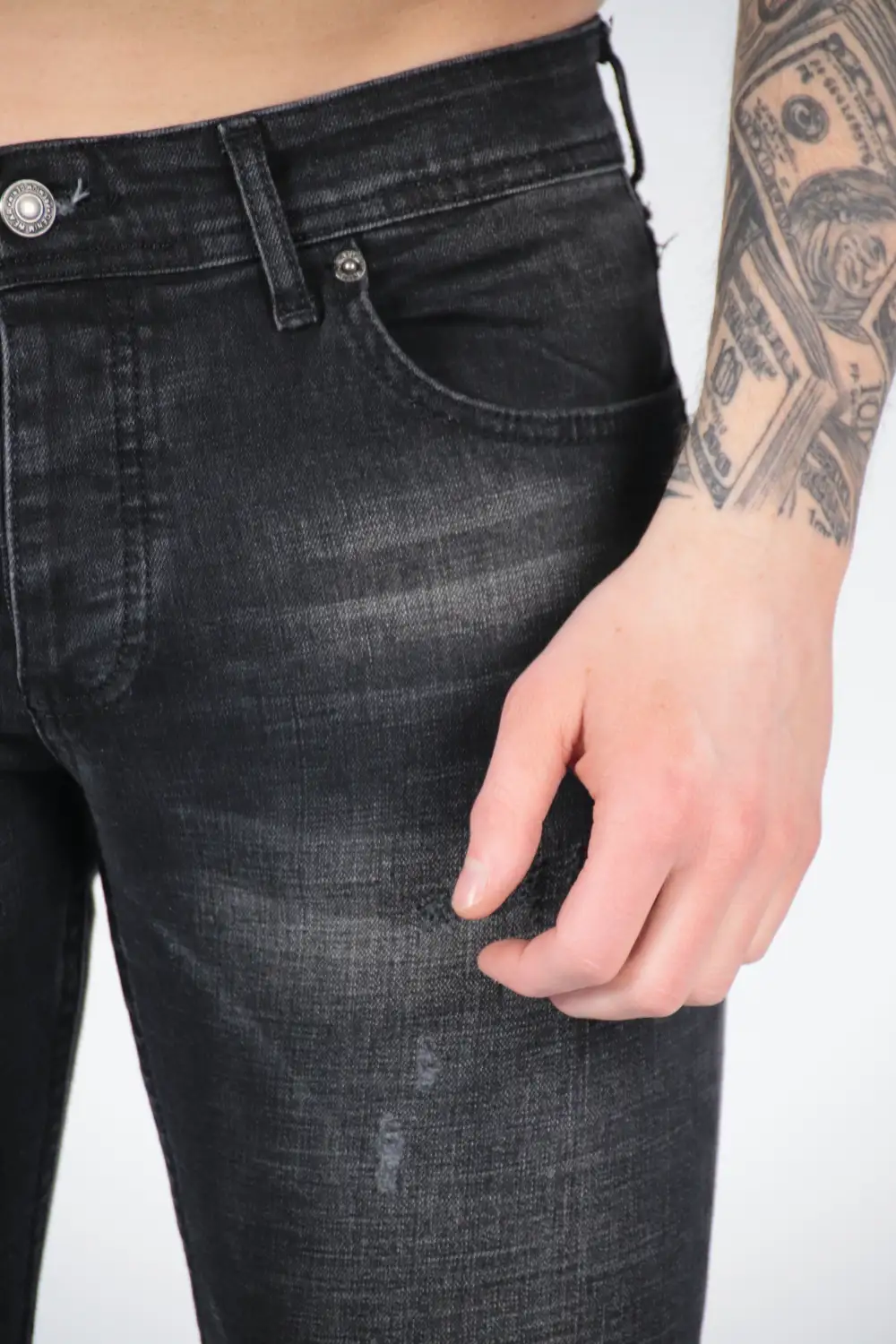 Contemporary Smart Fit Slim Fit Jeans