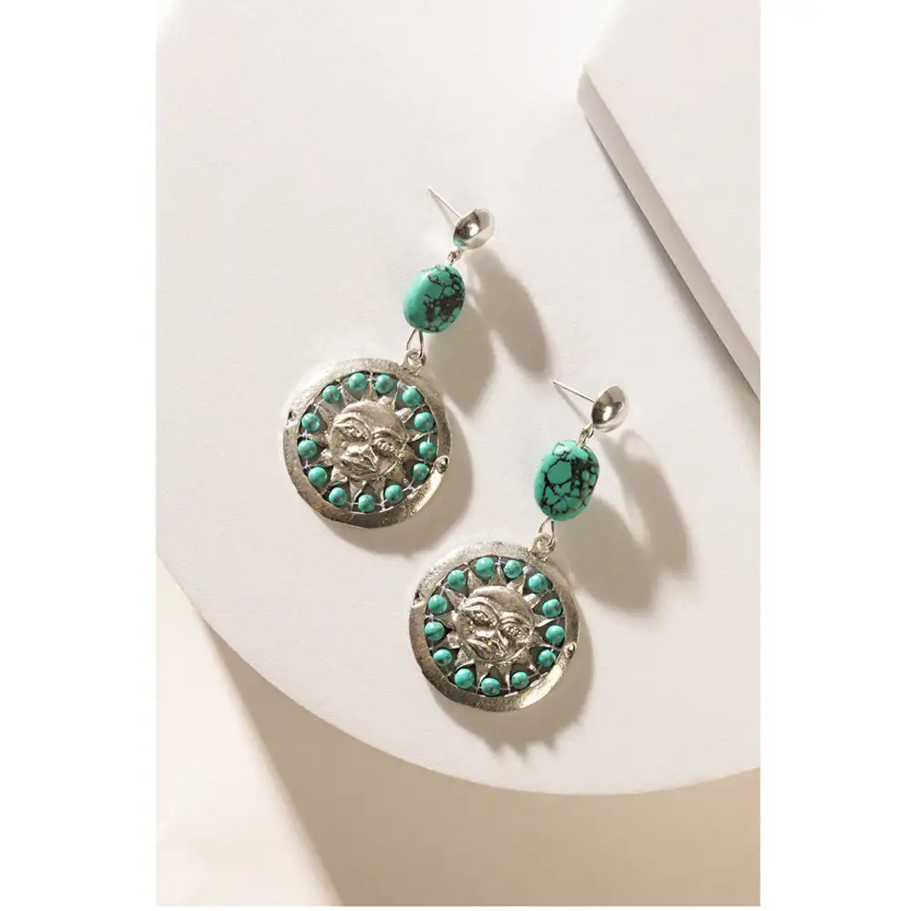 Refined Dynamic Artful Statement Earrings