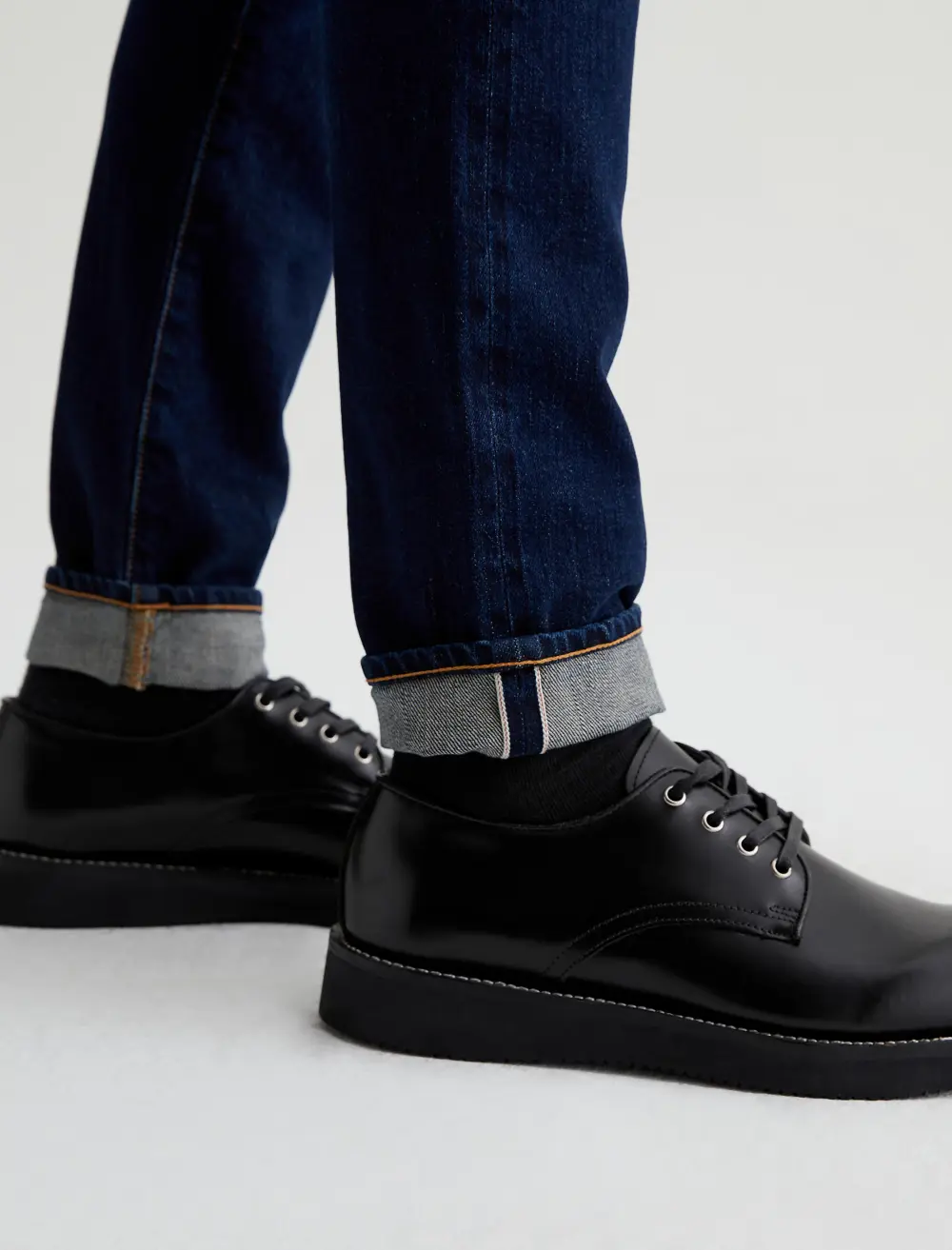 Men's Tailored Slim Mid Rise Cuffed Jeans