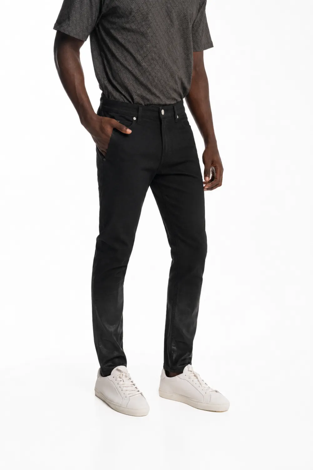 Tapered Classic Jeans
