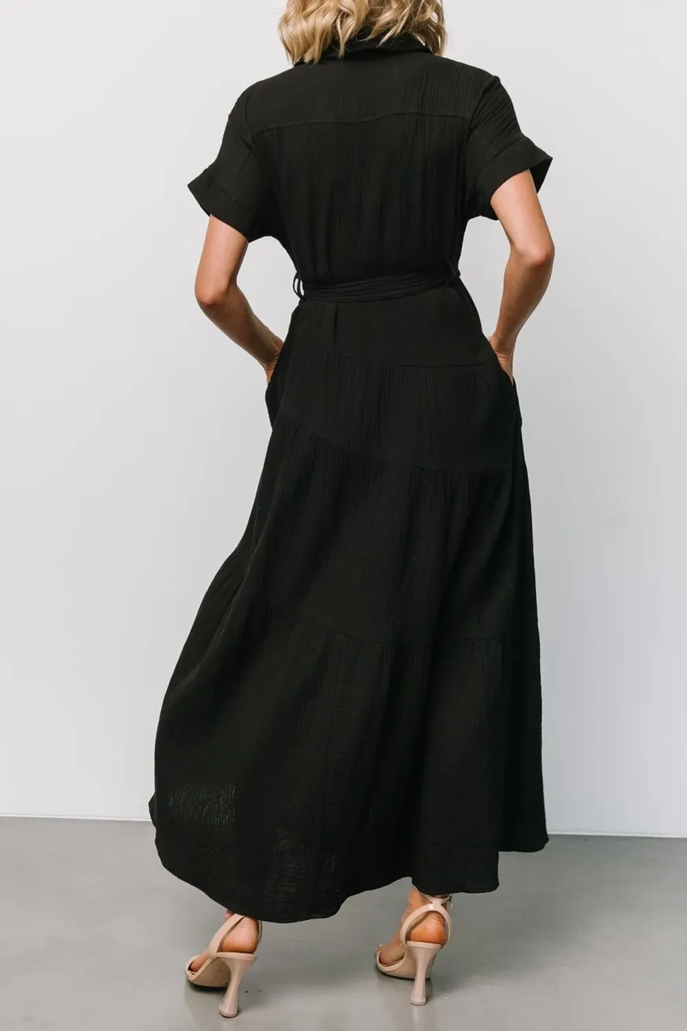 Universal Commuting Lace High-Waisted Dress