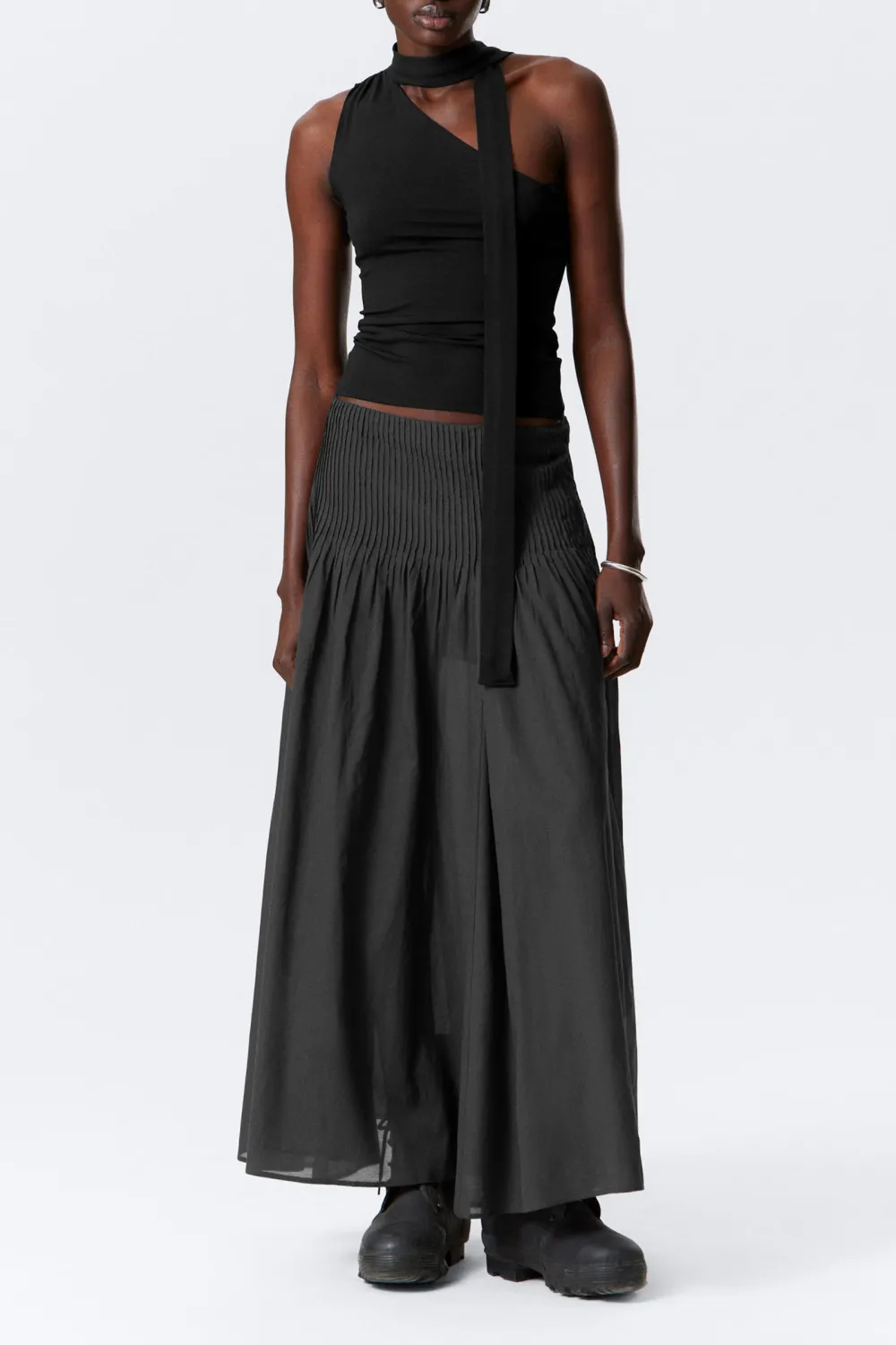 Pleated Detail Maxi Skirt