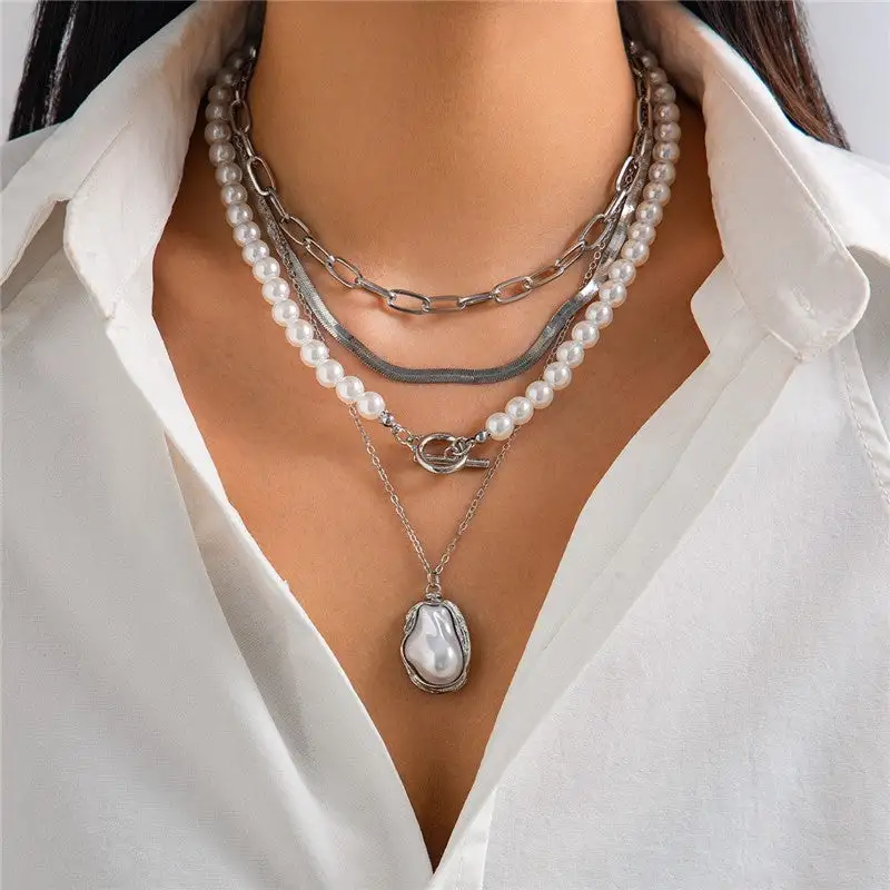 Classic Irregular Pearl Necklace