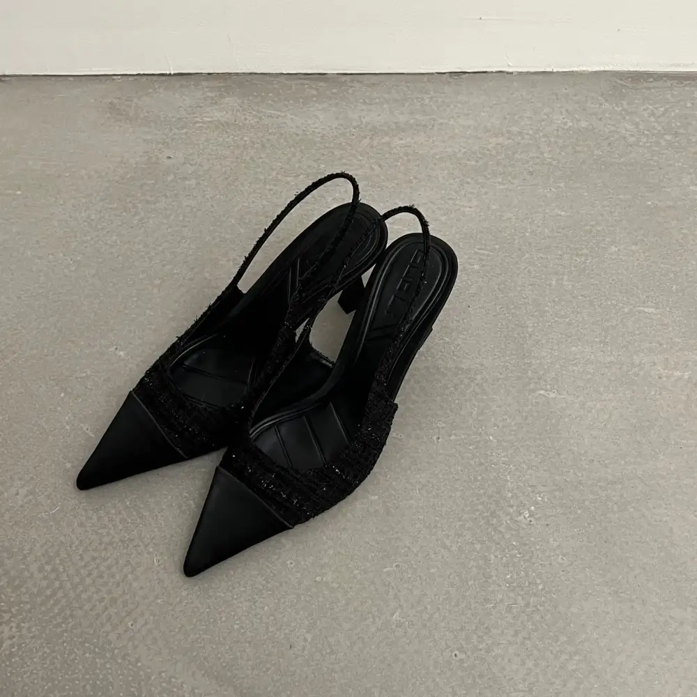 Slingback Pointed Toe Sandals