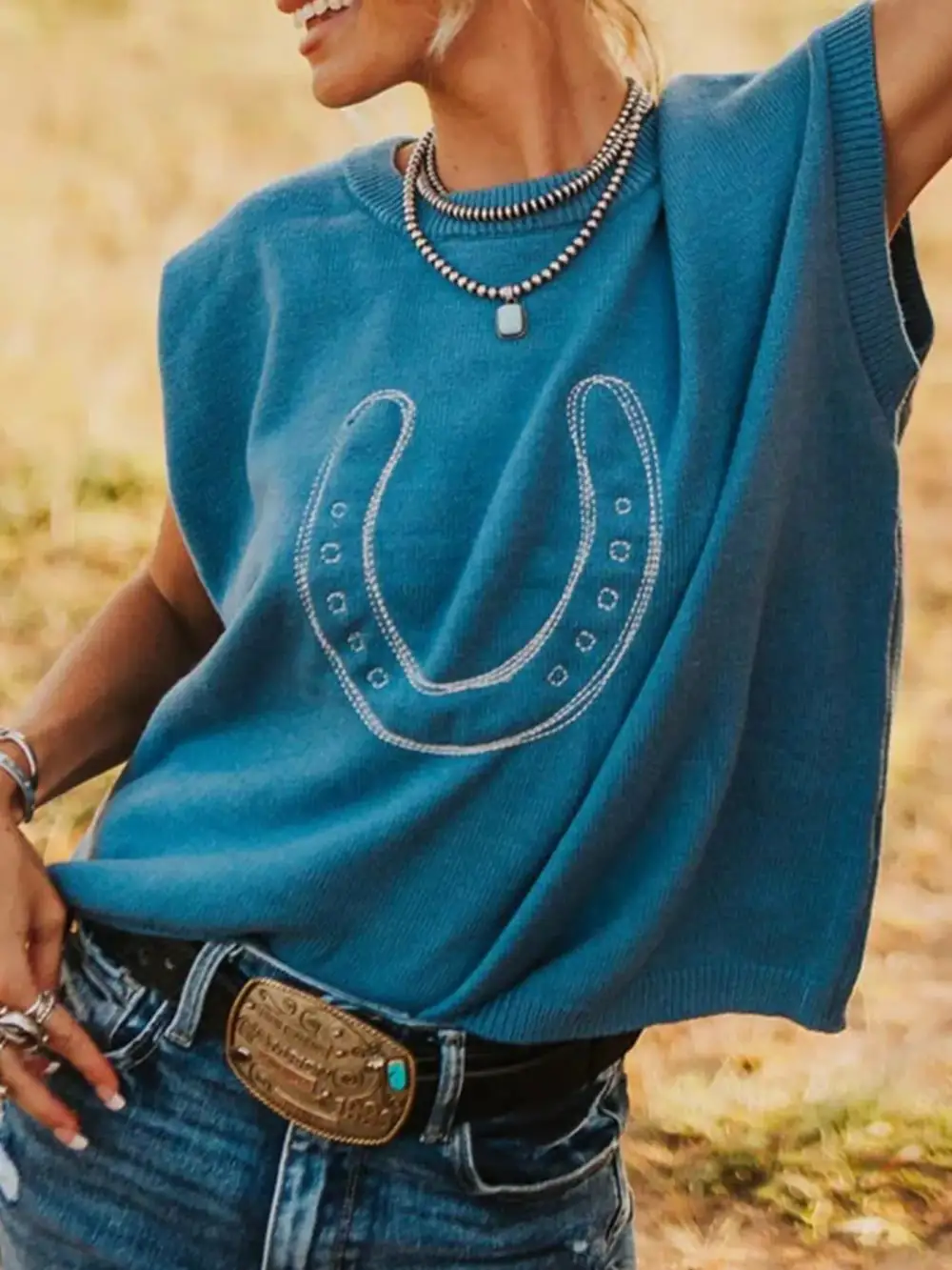 Short Sleeve Round Neck Graphic Sweater