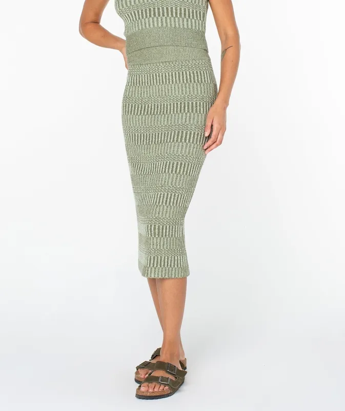 Relaxed Pleated Casual Skirt