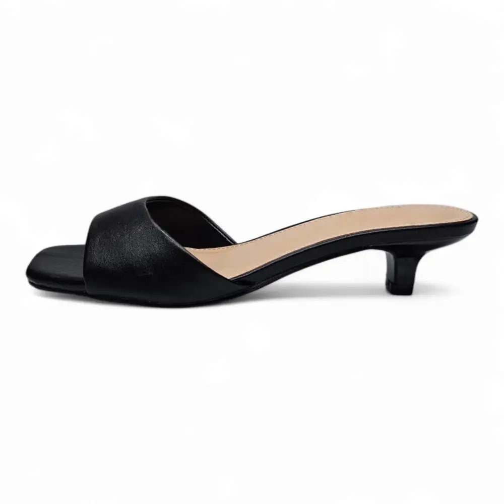 Brat Single Band Mini Kitten Heel