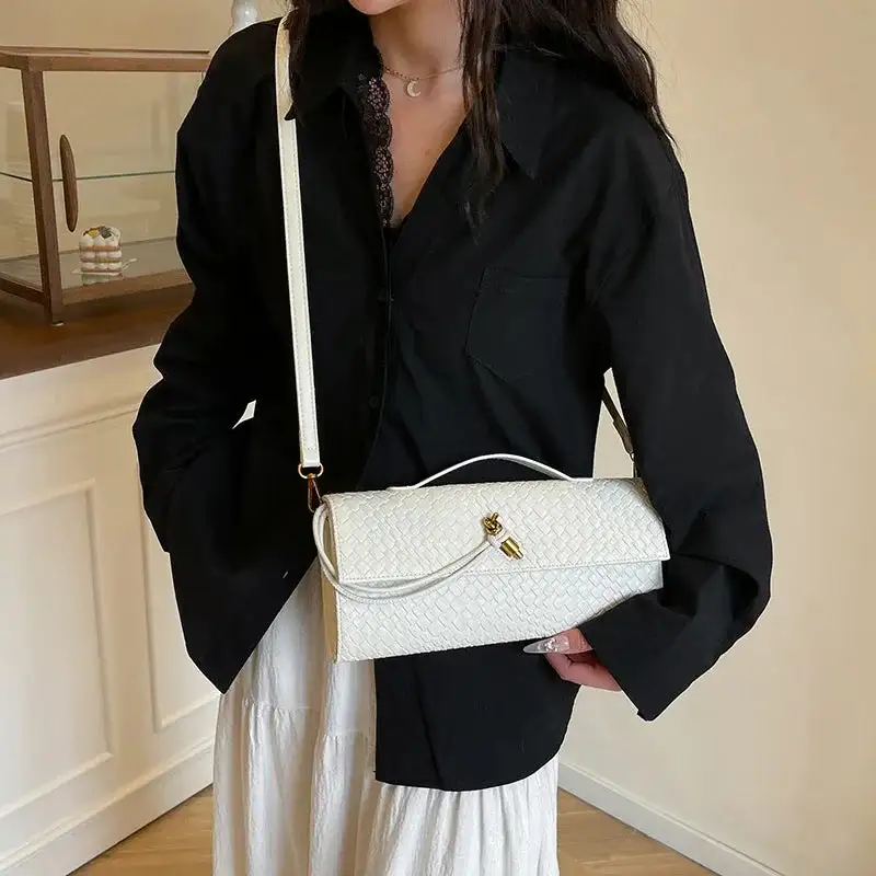 Designer Minimalist: Classic Simple Handbag