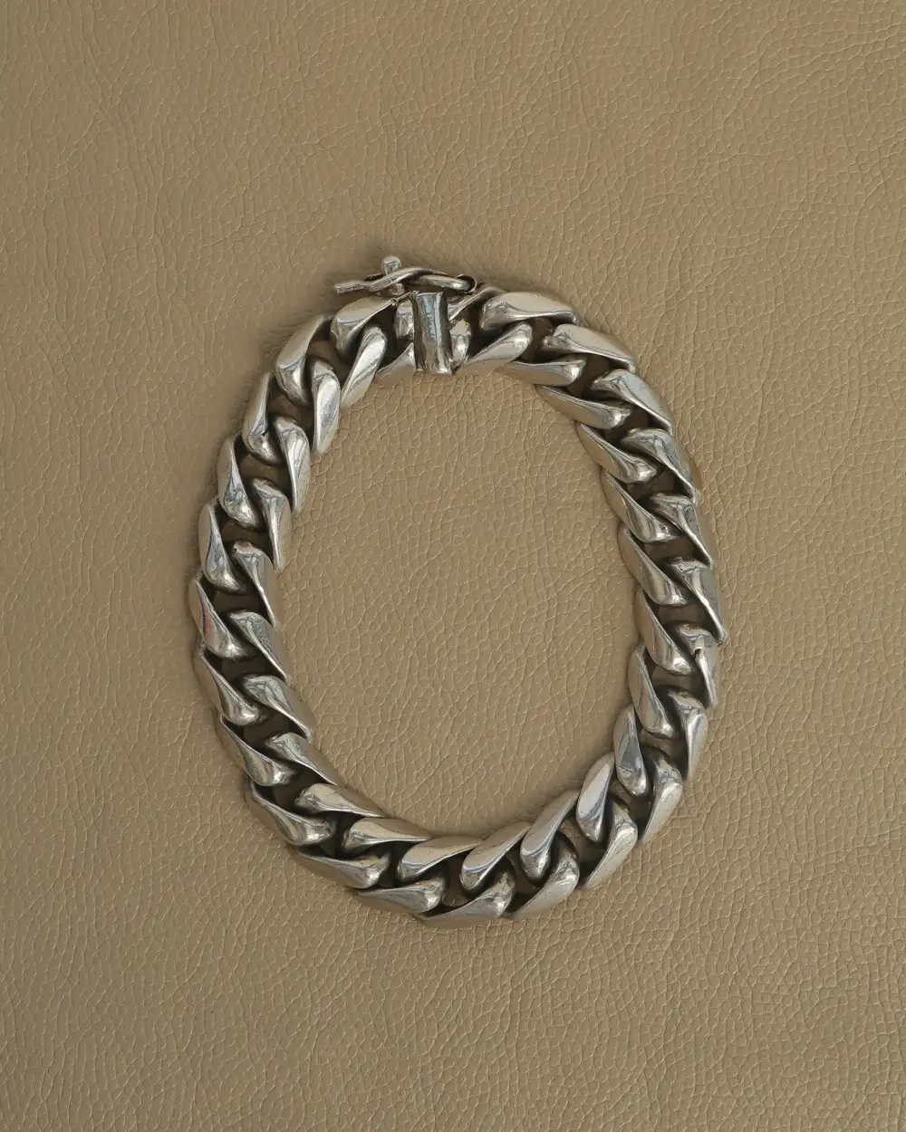 Heritage-Inspired Chain Bracelet