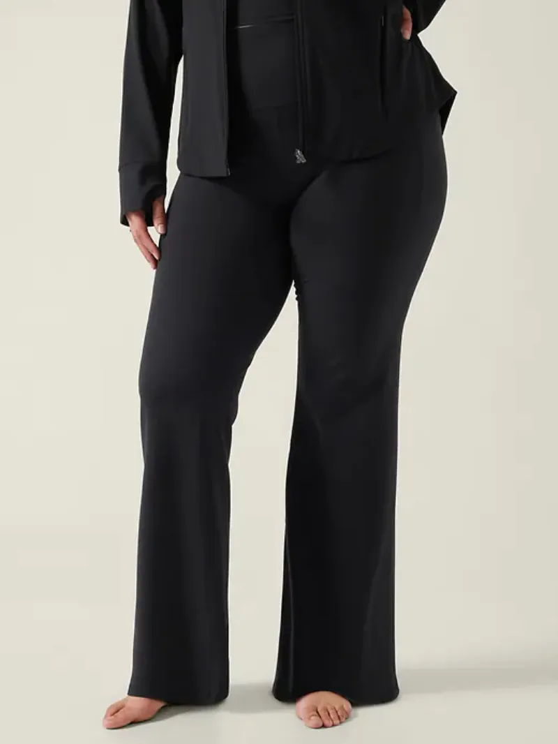 Flared Pants For Sleek Casual Style
