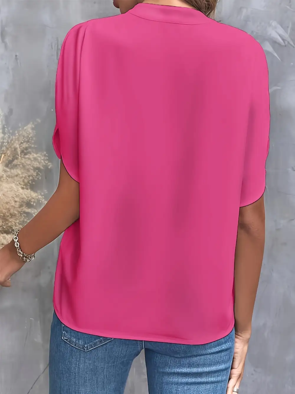 Relaxed Minimal Blouse