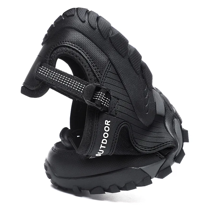 Men's Wide Fit Trail Shoes