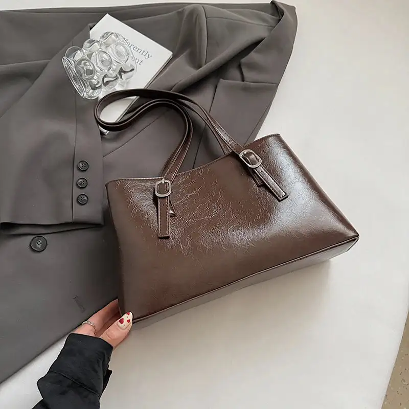 Chic Vintage Brown Leather Shoulder Bag