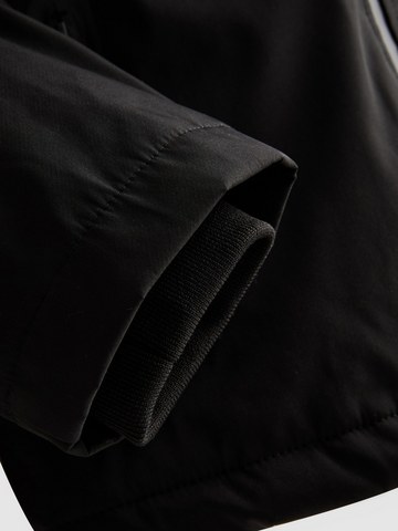 7-15yrs | Zip-Up Windbreaker detail 3