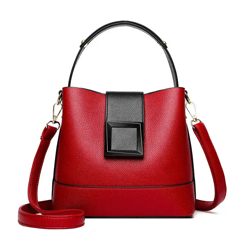 Vibrant Elegance: Emerald Green Pebbled Leather Bucket Bag