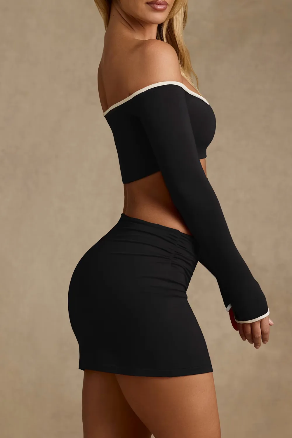 Minimalist Contrast Color Design Women's Long Sleeve Top