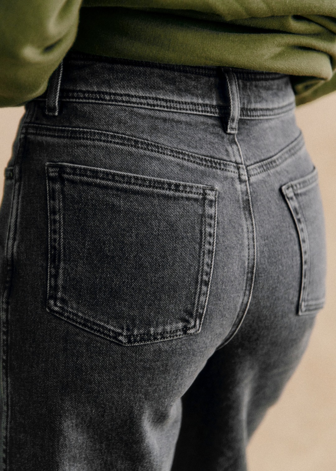 Loose Flared Cropped Trousers