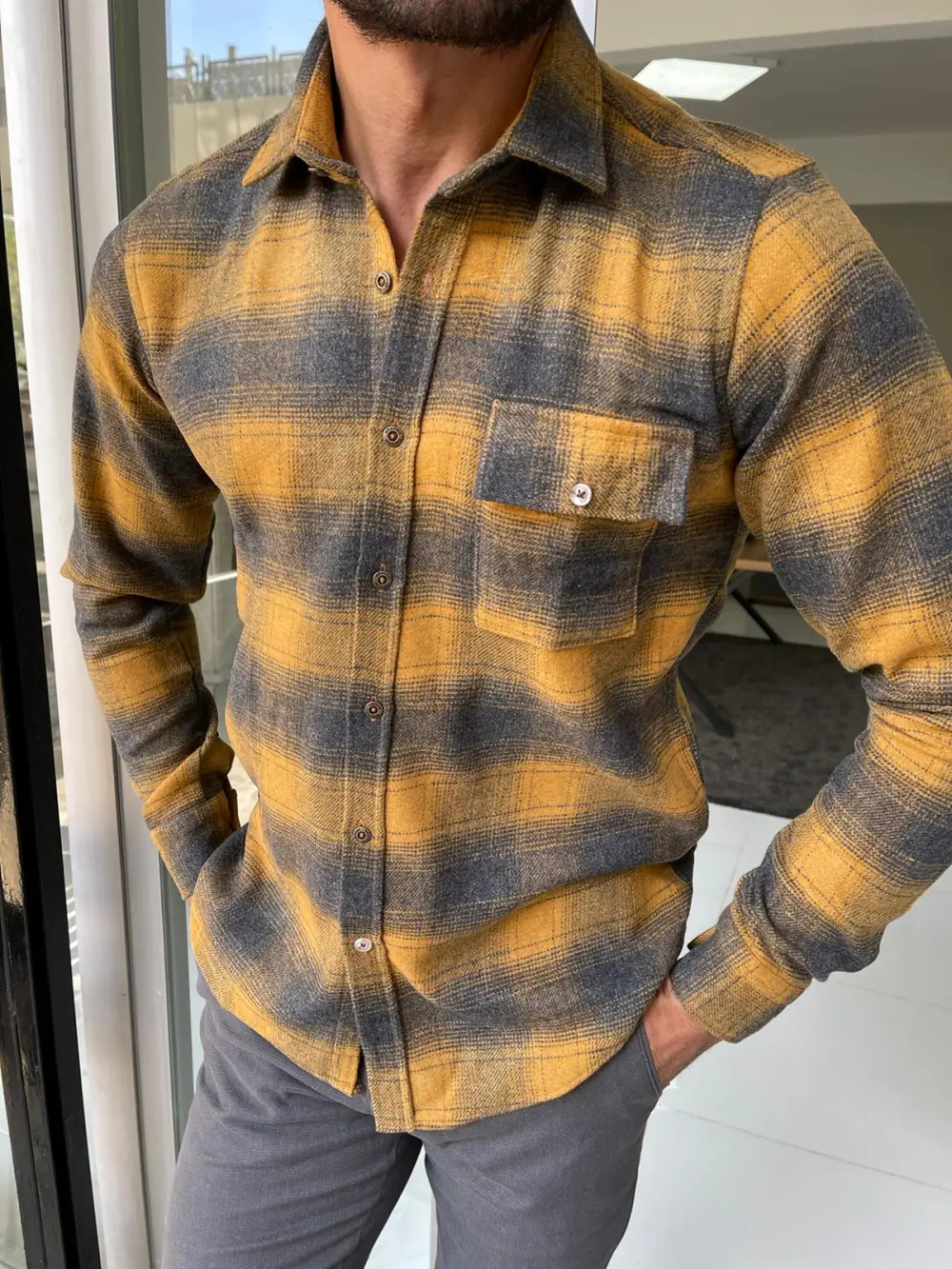 Classic Slim Fit Plaid Casual Shirt
