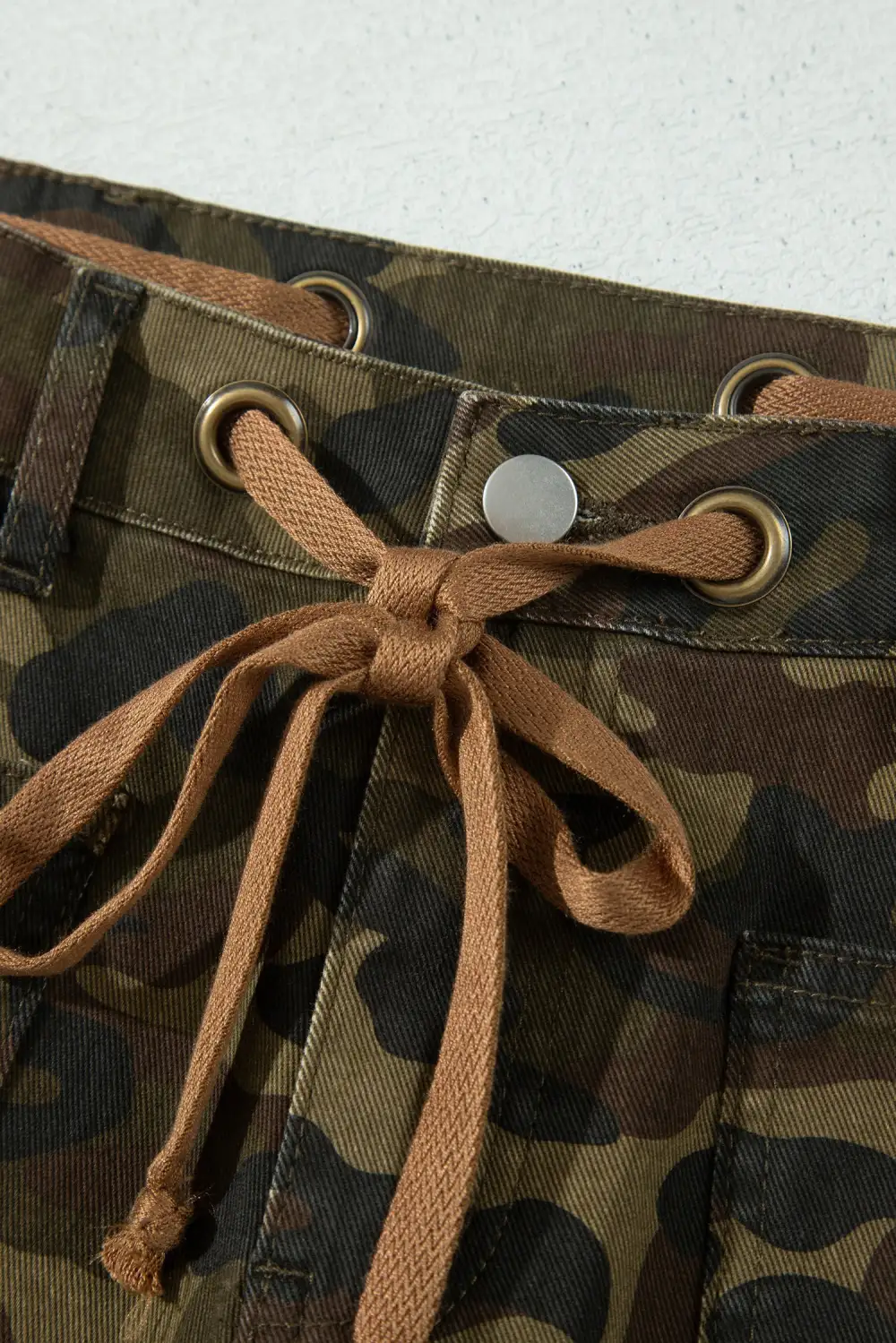 Women's Camouflage Print Retro Grommet Tie Waist Loose Jeans
