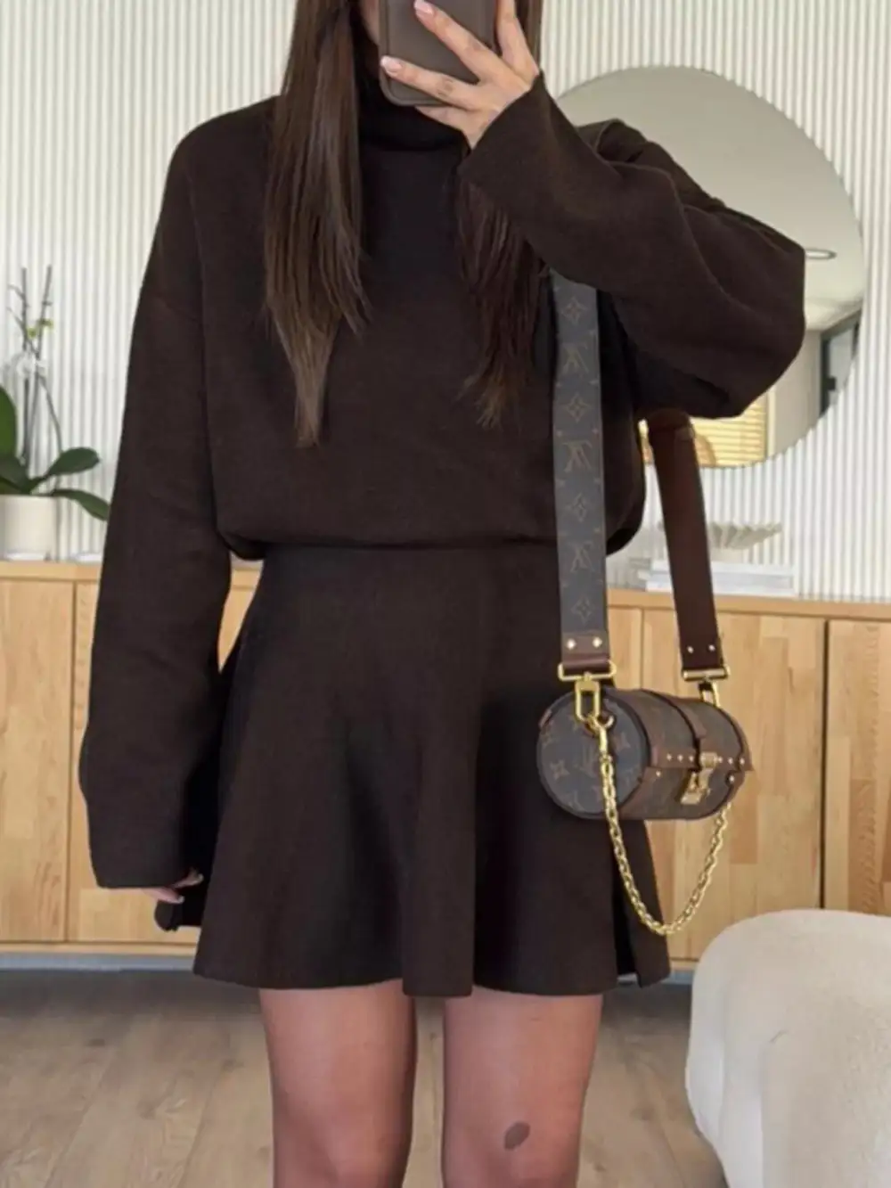 Structured Shape Round Neck Long Sleeve Mini Dress