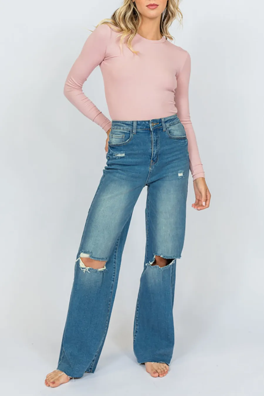 Fashionable Medium Wash Wide Leg Jeans
