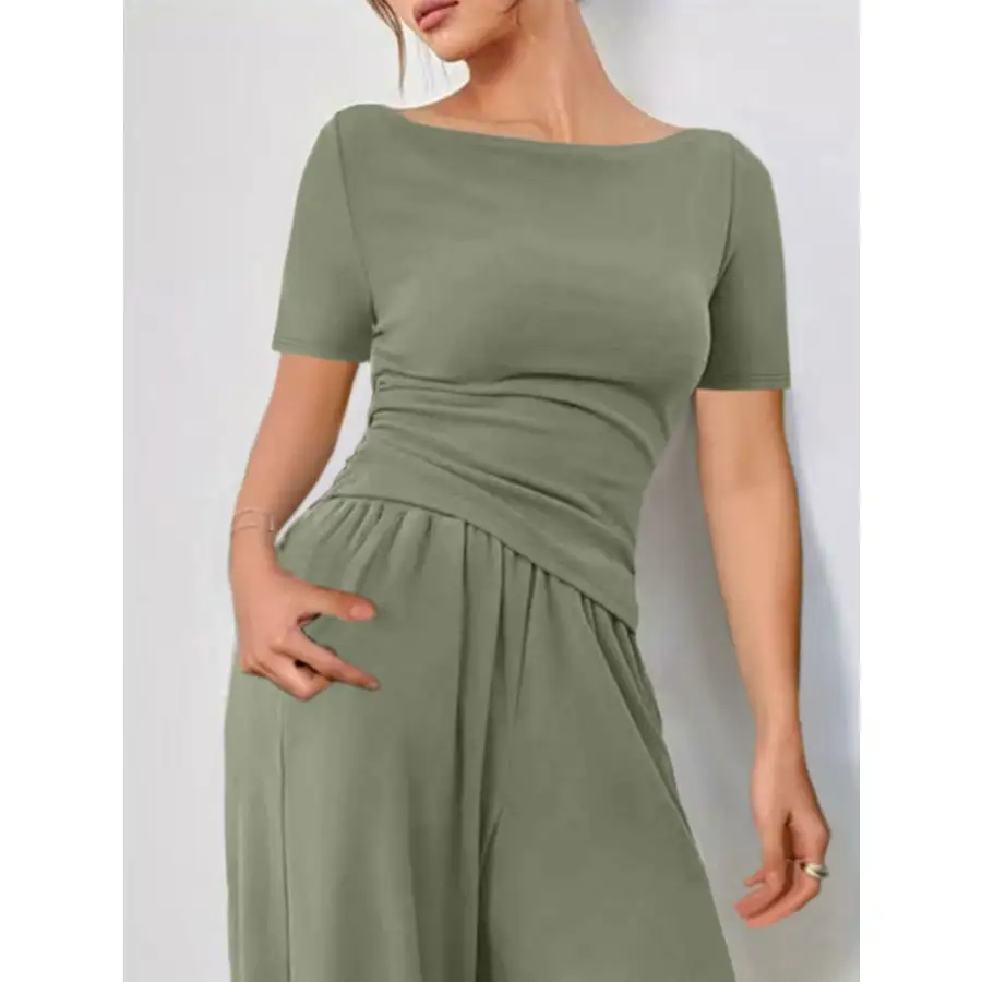 Round Neck Short Sleeve T Shirt and Pants Set