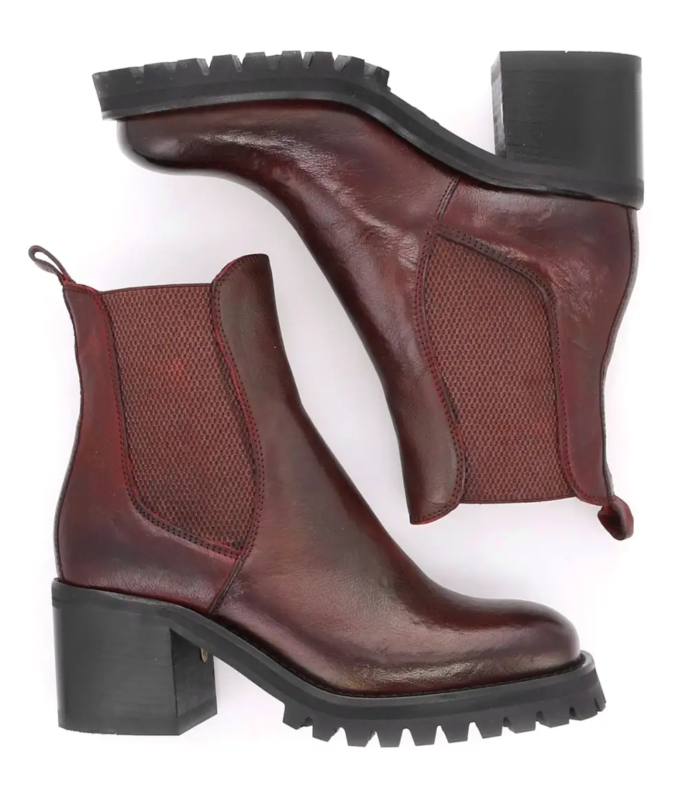 Heritage Refined Chelsea Boots