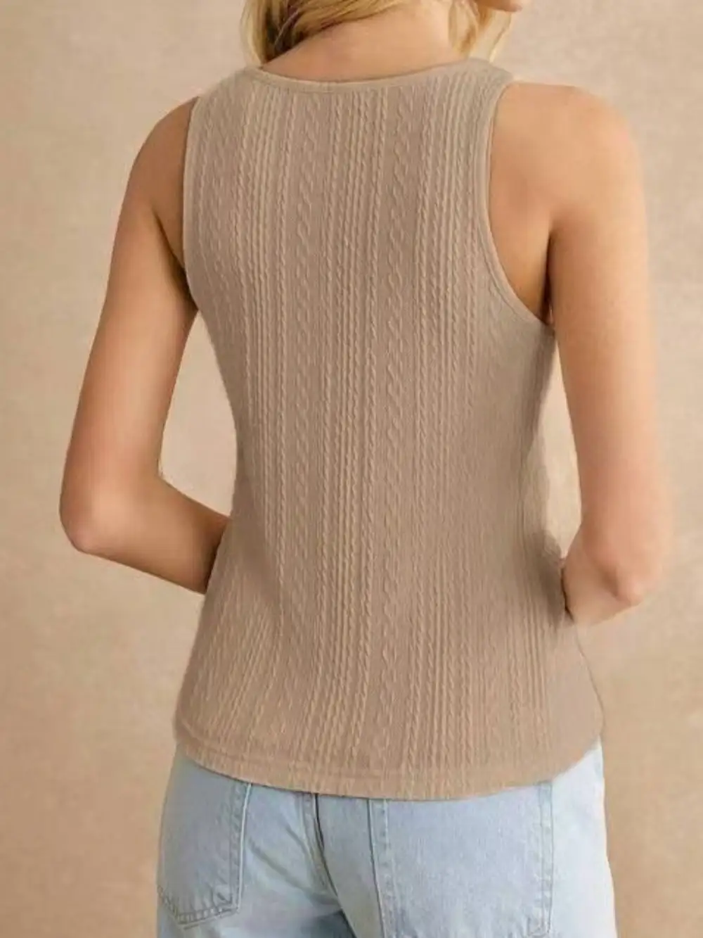 Textured Knit Scoop Neck Tank