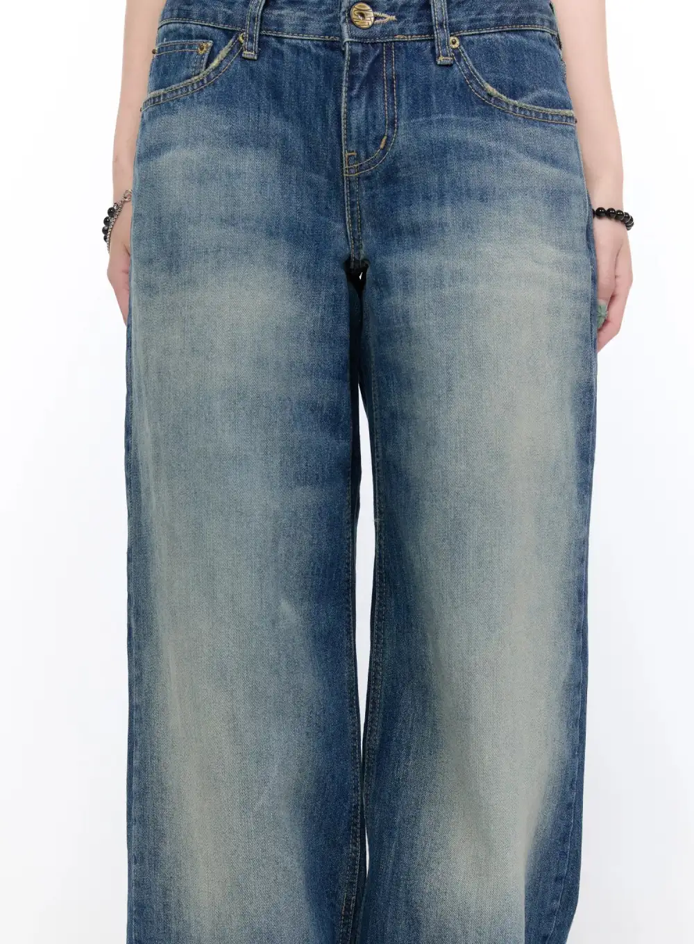 Wide-Leg Low-Rise Baggy Jeans