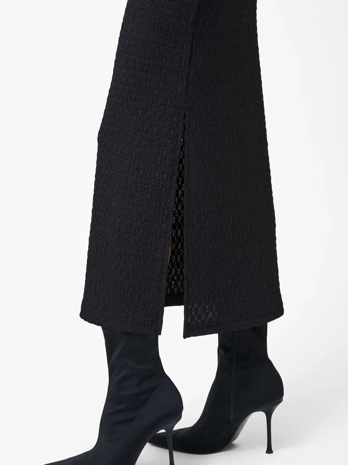 Stylish Textured Boat Neck Collarless Dress