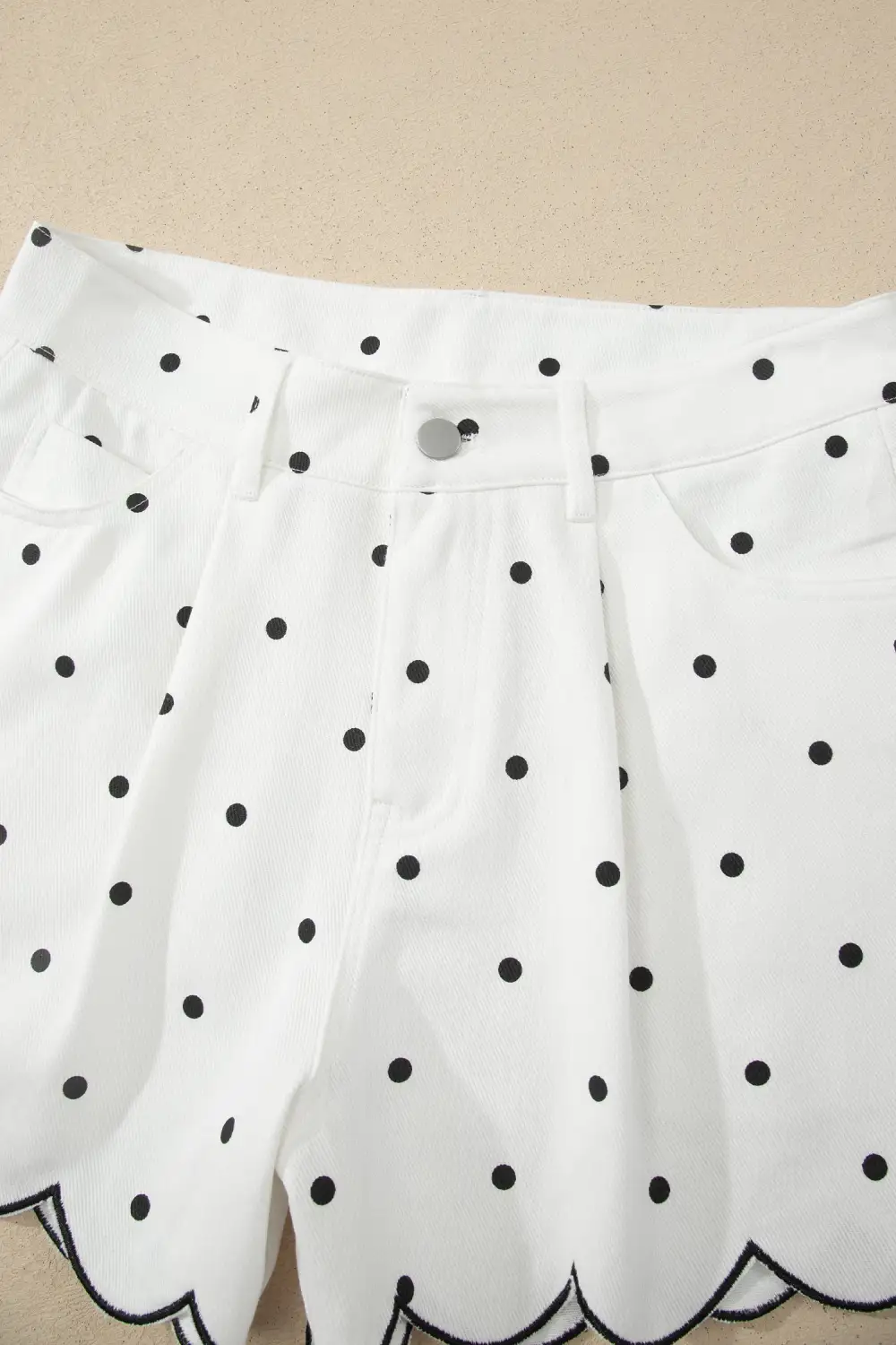 Zip-Detail Pocketed Polka-Dot Casual Shorts