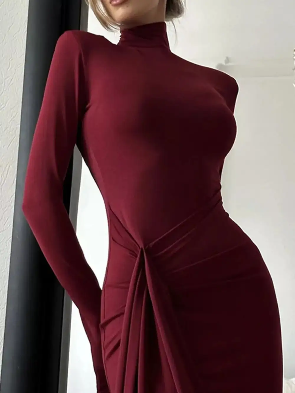 Finish Slit Long Sleeve Maxi Dress