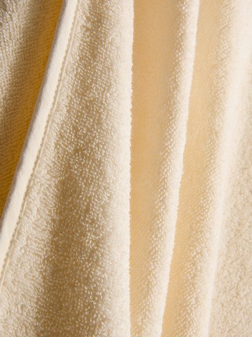 Bear Print Hooded Towel detail 2