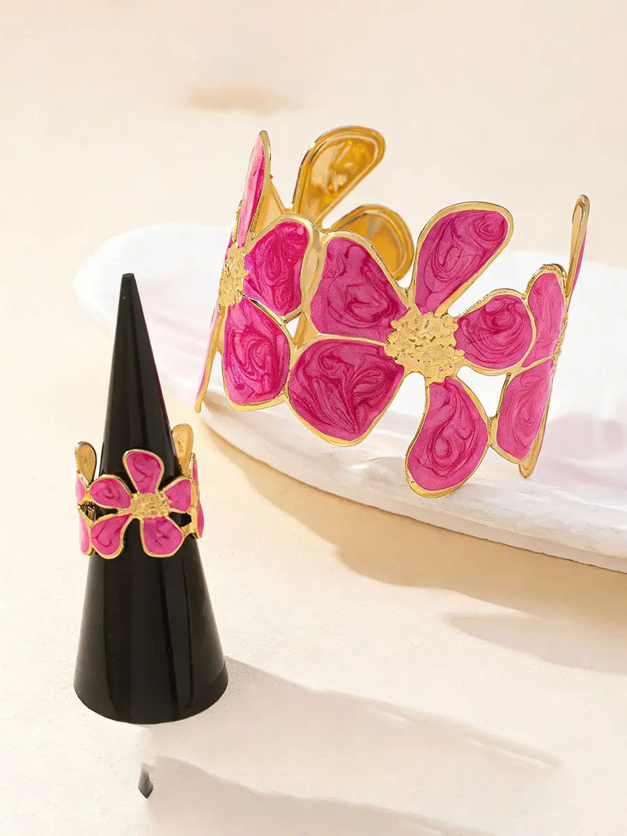 Modern Floral Alloy Bracelet And Ring Set