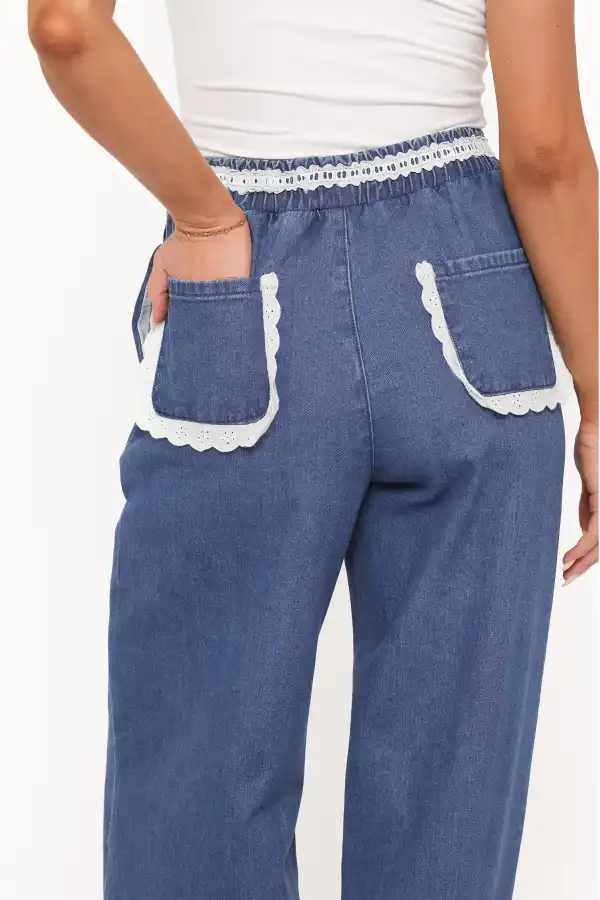 Wide Leg Denim Jogger Jeans
