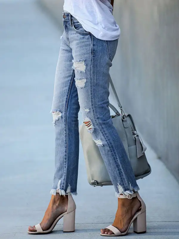 Cropped Ripped Pocketed Slim Straight Jeans