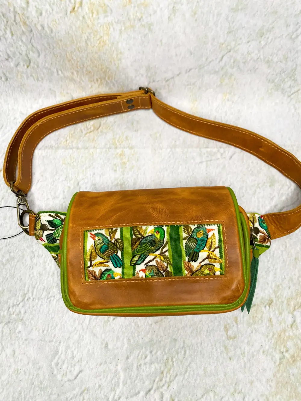 Sleek Detail Fanny Pack