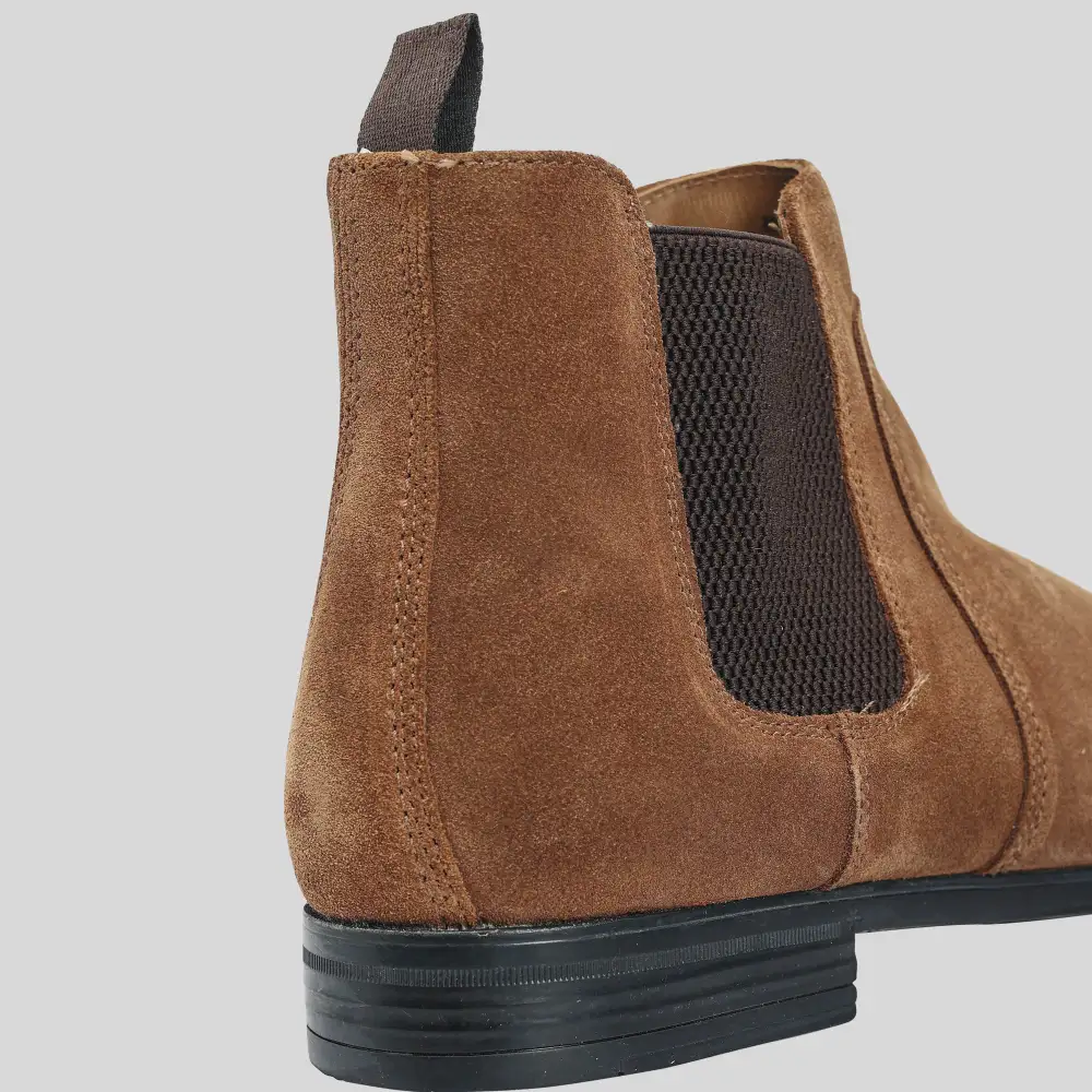 Men's Sleek Modern Leather Chelsea Boots