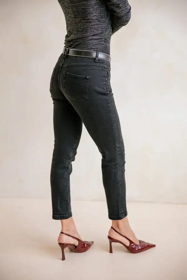 Women's Classic Modern Denim Jeans