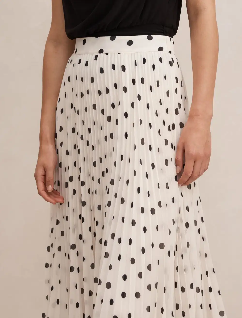 White Polka Dot Pleated Skirt