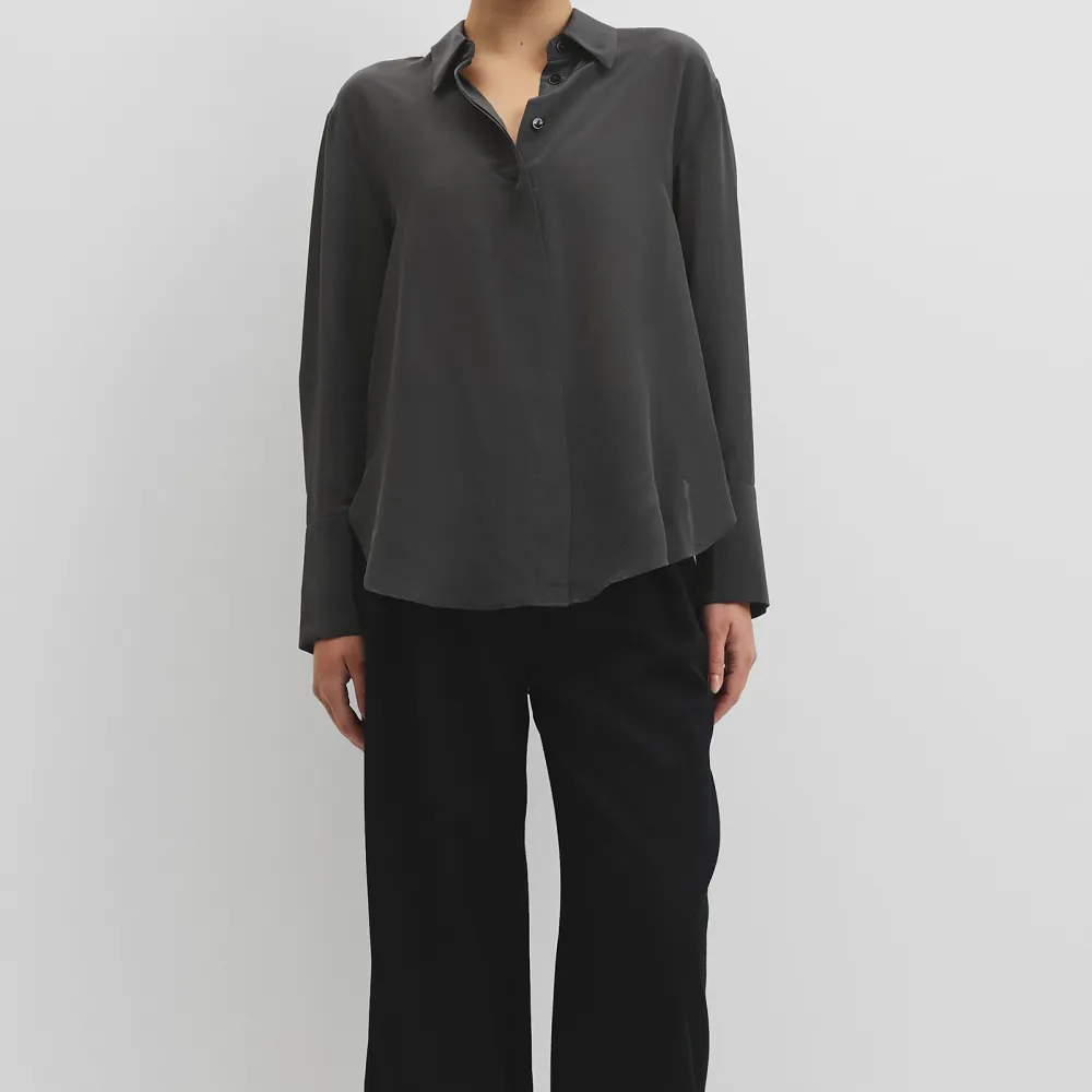 Women's Everyday Classic Shirt