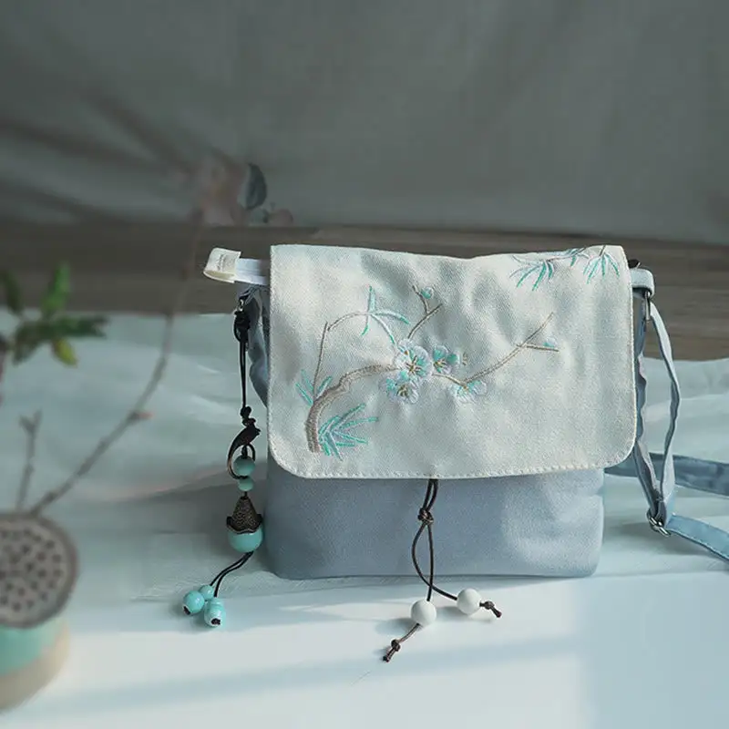Artisan Detailed Carry Bag