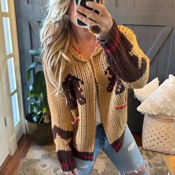 Western Geometric Horse Motif Zip Front Cardigan