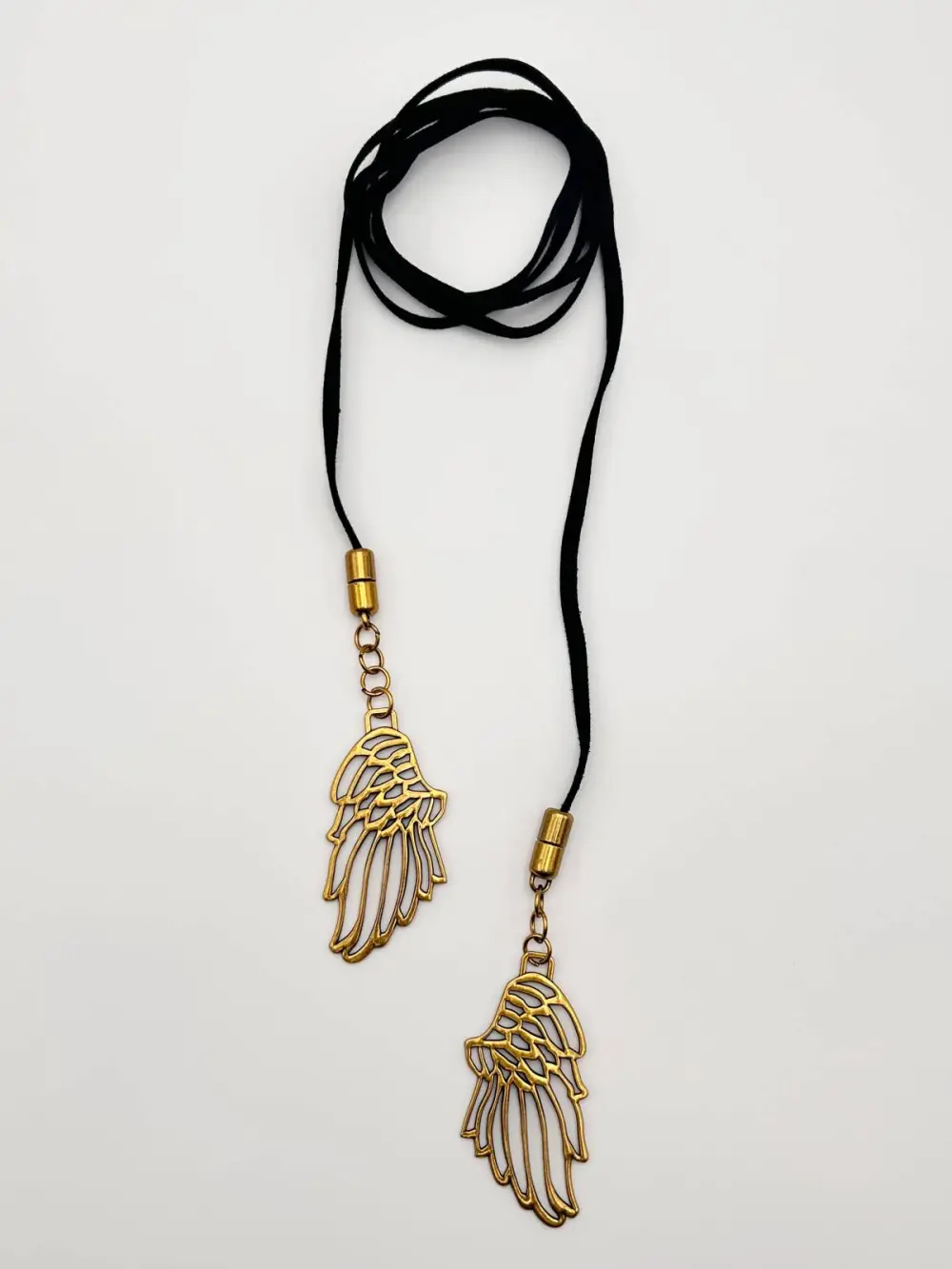 Cord Wing Motif Necklace
