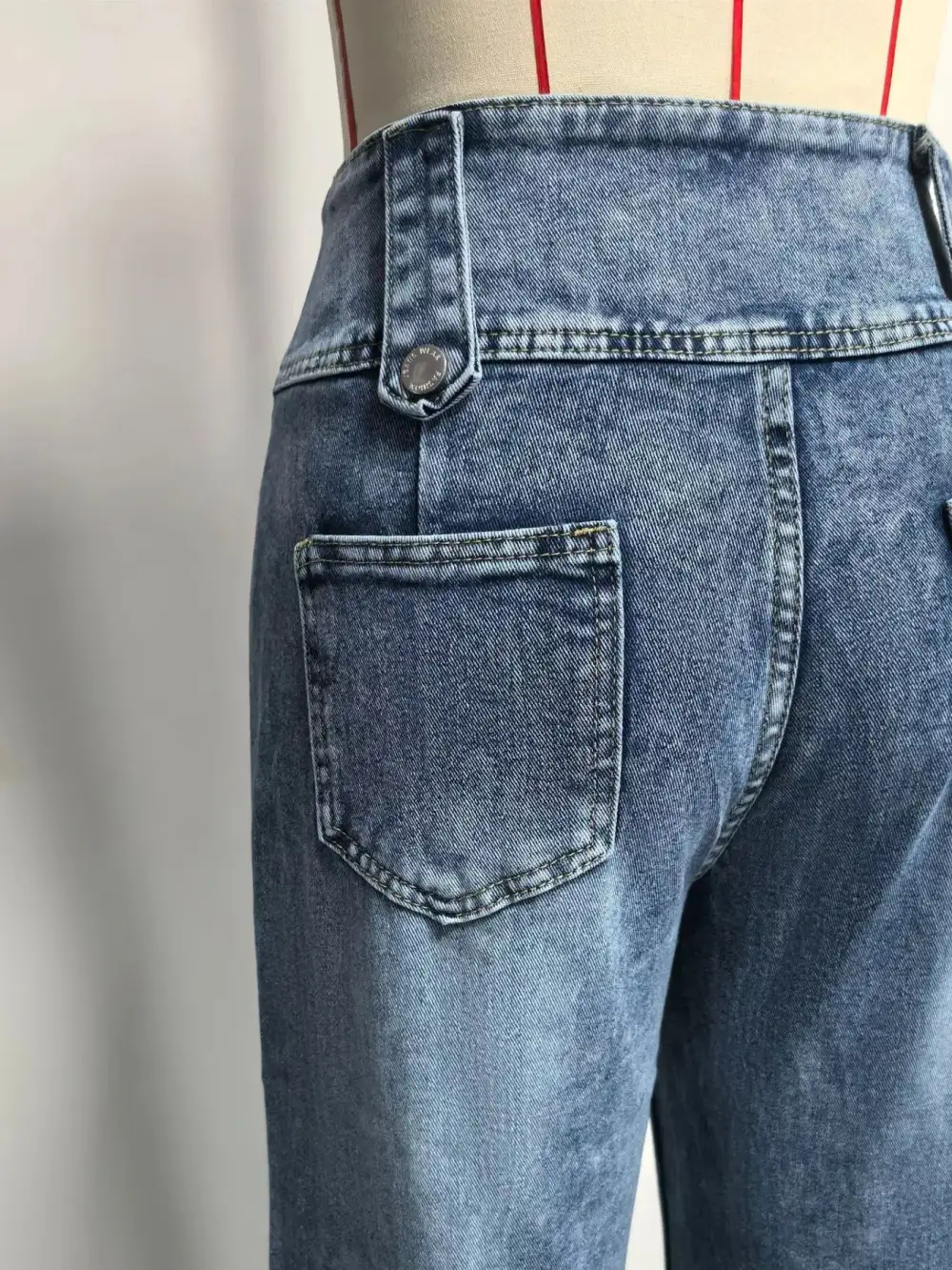 Trendy Women' High Waist Button Decor Wide Leg Jeans
