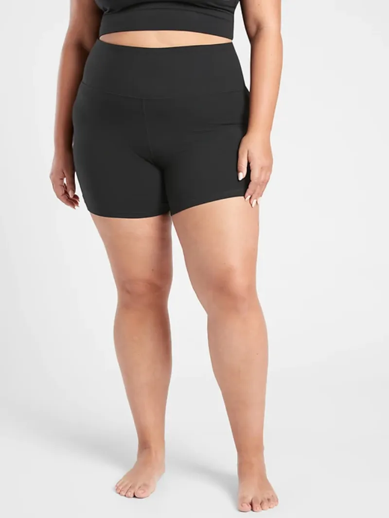 Black Smooth-Fit Biker Shorts For Sleek Casual Style